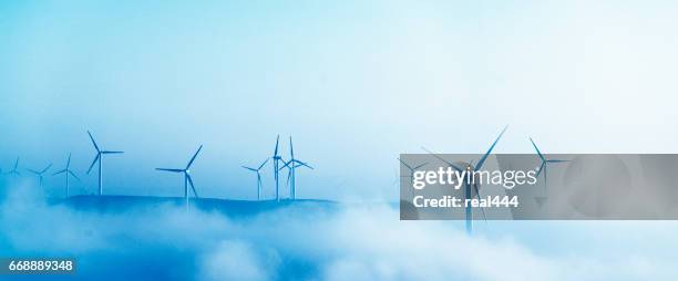 power generating windmills - wind power plant stock pictures, royalty-free photos & images