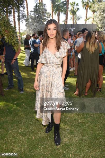 Hailee Steinfeld attends Winter Bumbleland on April 15, 2017 in Rancho Mirage, California.