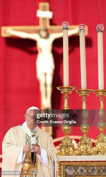 Pope Francis attends the Easter Mass at St. Peter's Square on April 16, 2017 in Vatican City, Vatican. At the end of the celebration Pope Francis...