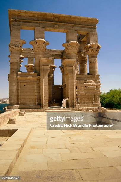 trajan's gate, philae, aswan, egypt - アスワン ストックフォトと画像