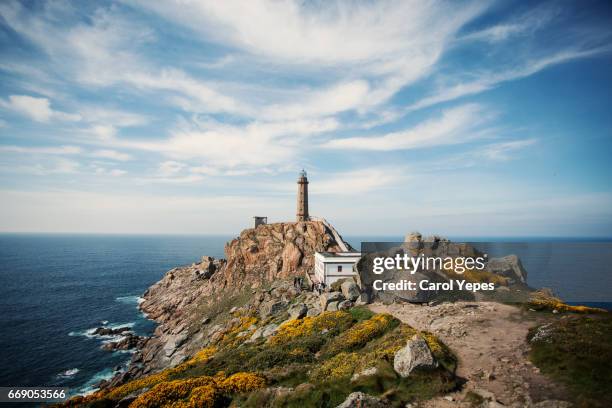 lighthouse and museum, cabo vilan, galicia, spain, europe - la coruña stockfoto's en -beelden