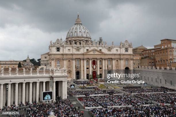 View of St. Peter's Square during Pope Francis' Easter Mass on April 16, 2017 in Vatican City, Vatican. The pontiff is due to visit Cairo on April...