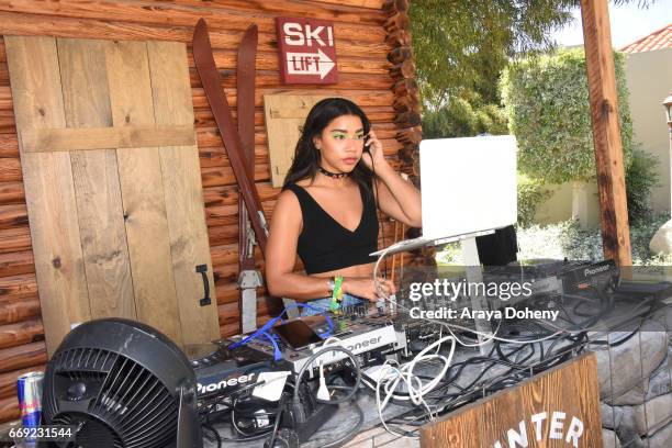 Hannah Bronfman attends Winter Bumbleland - Day 2 on April 16, 2017 in Rancho Mirage, California.