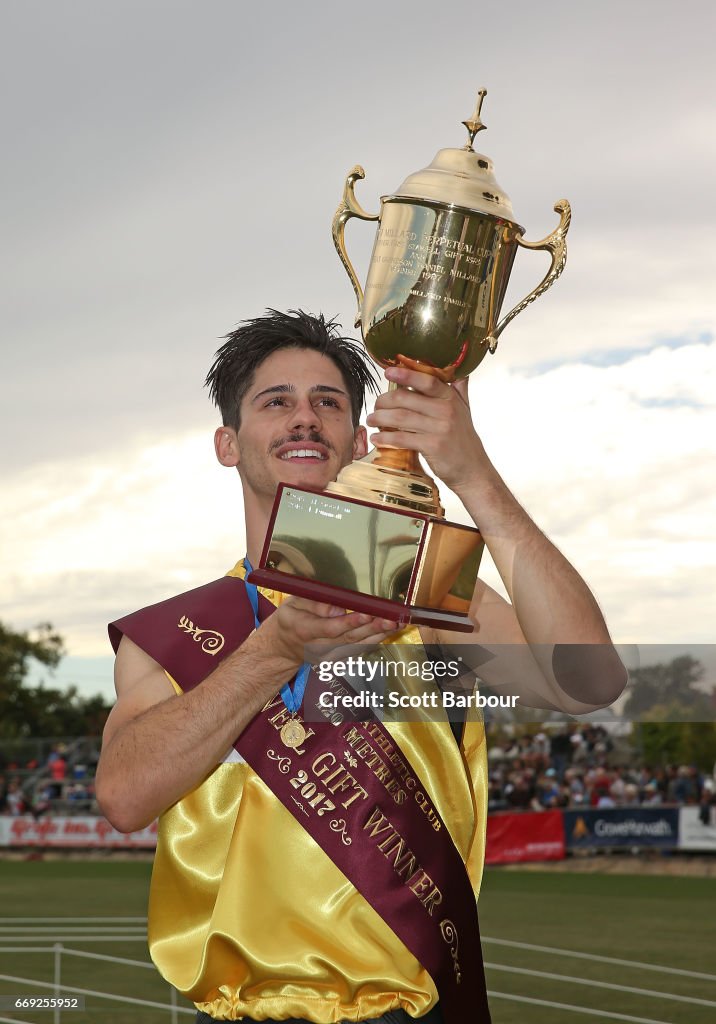 Matthew Rizzo Inscope Matthew Rizzo celebrates with the trophy after winning the 2017... News ...