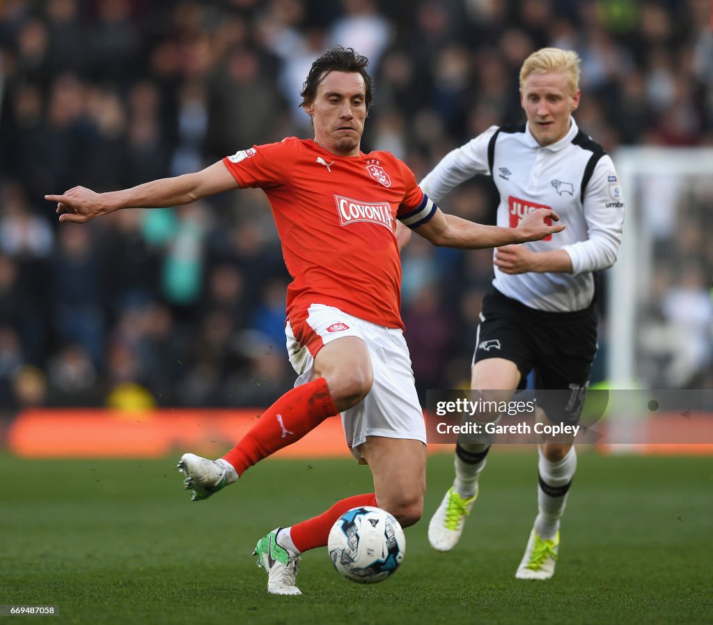 Derby County v Huddersfield Town - Sky Bet Championship