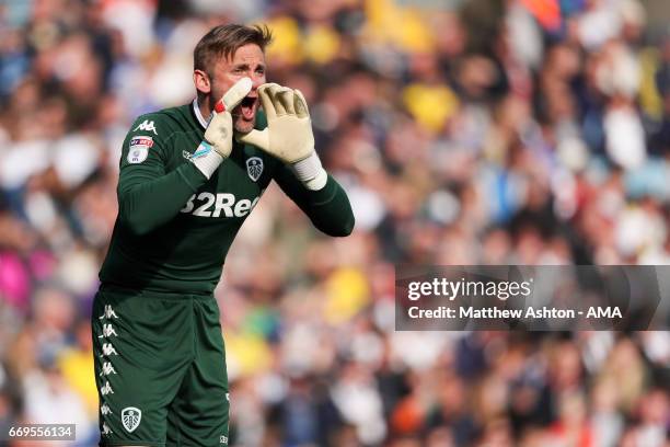 Robert Green of Leeds United during the Sky Bet Championship match between Leeds United and Wolverhampton Wanderers at Elland Road on April 17, 2017...