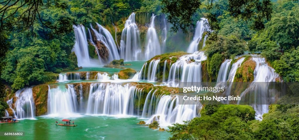 Ban Gioc - Detian waterfall in Vietnam