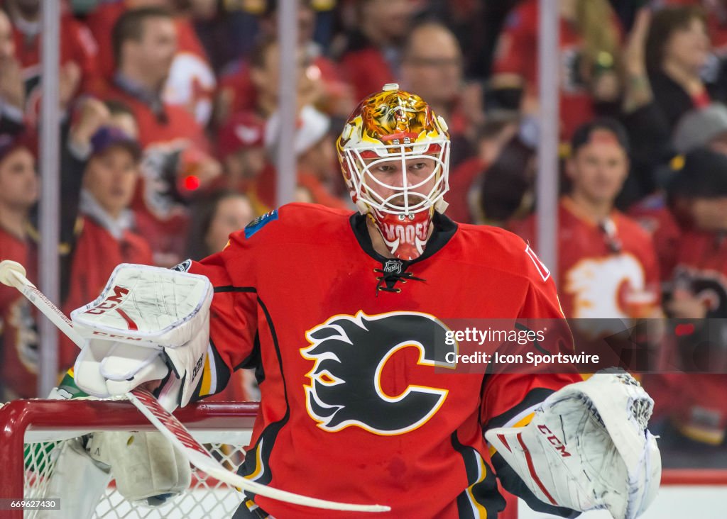 NHL: APR 17 Round 1 Game 3 - Ducks at Flames