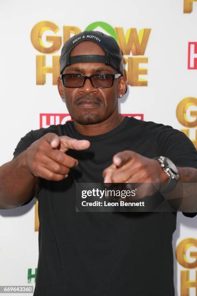 Solo Rapper 11 Shawn Fonteno Stock Photos, High-Res Pictures, and Images - Getty Images