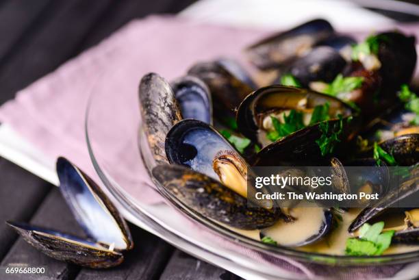 Mussels With White Wine Dijon Mustard Sauce
