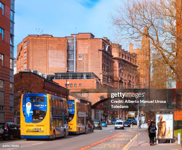 england, manchester, cityscape - brook st. - traffic jam billboard stock pictures, royalty-free photos & images