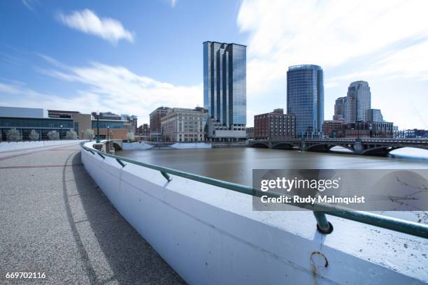 spring on the grand river - grand rapids michigan bildbanksfoton och bilder