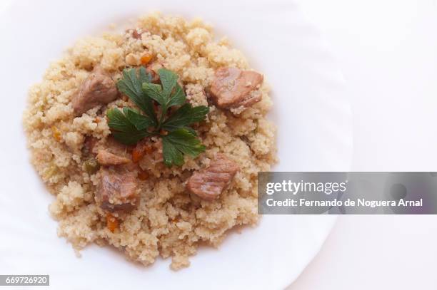 cous cous de pollo - cocina stockfoto's en -beelden