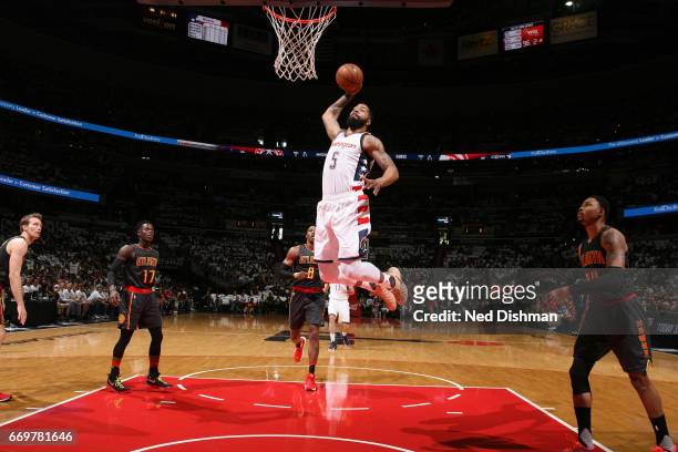 Markieff Morris of the Washington Wizards dunks the ball during the Eastern Conference Quaterfinals game against the Atlanta Hawks during the 2017...