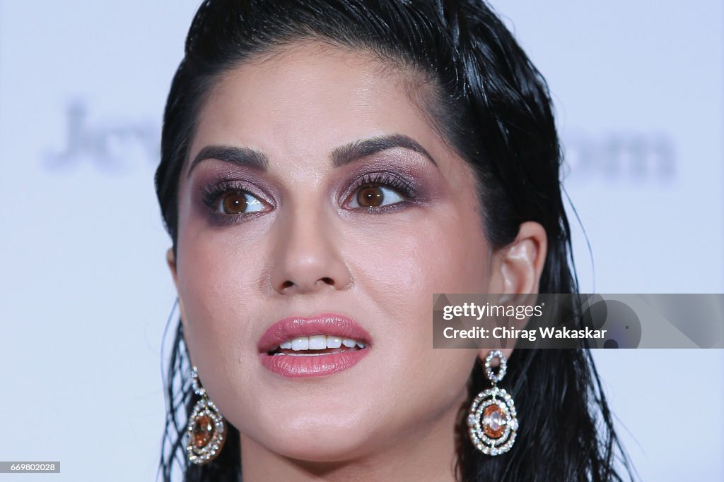 Jewelsouk.com Announces Sunny Leone As Brand Ambassador