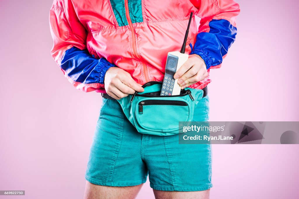 Neunziger Jahre Tech und Fashion Style Mann
