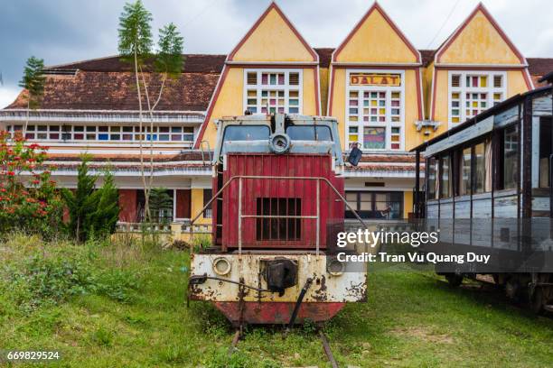 da lat train station is a famous tourist destination of dalat city, with ancient ships. - transportation building type of building stock pictures, royalty-free photos & images