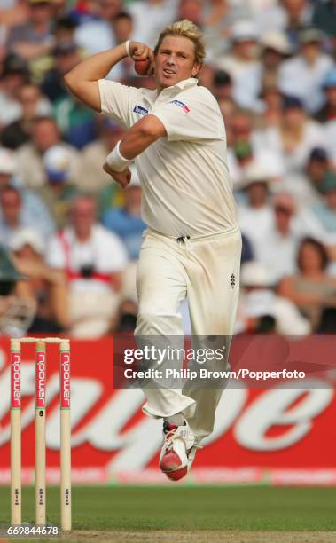 2,438 Shane Warne Bowling Photos and Premium High Res Pictures - Getty Images 2,438 Shane Warne Bowling Photos and Premium High Res Pictures - Getty Images