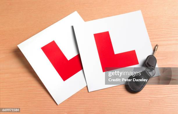 car test l plates and car key - driving instructor stock pictures, royalty-free photos & images