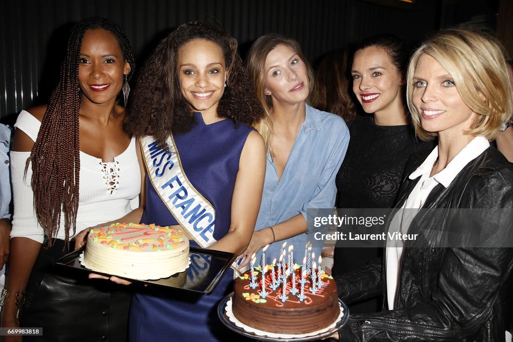 Alicia Aylies, Miss France 2017 : Surprise Birthday Party At BAM Karaoke Box In Paris