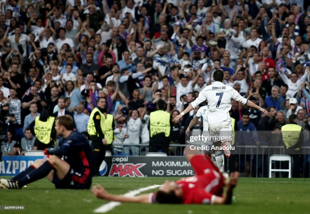 Real Madrid vs FC Bayern Munich : UEFA Champions League Quarter Final