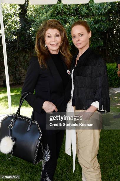 Linda Tatum and Stella McCartney attend the annual H.E.A.R.T. Brunch featuring Stella McCartney on April 18, 2017 in Los Angeles, California.