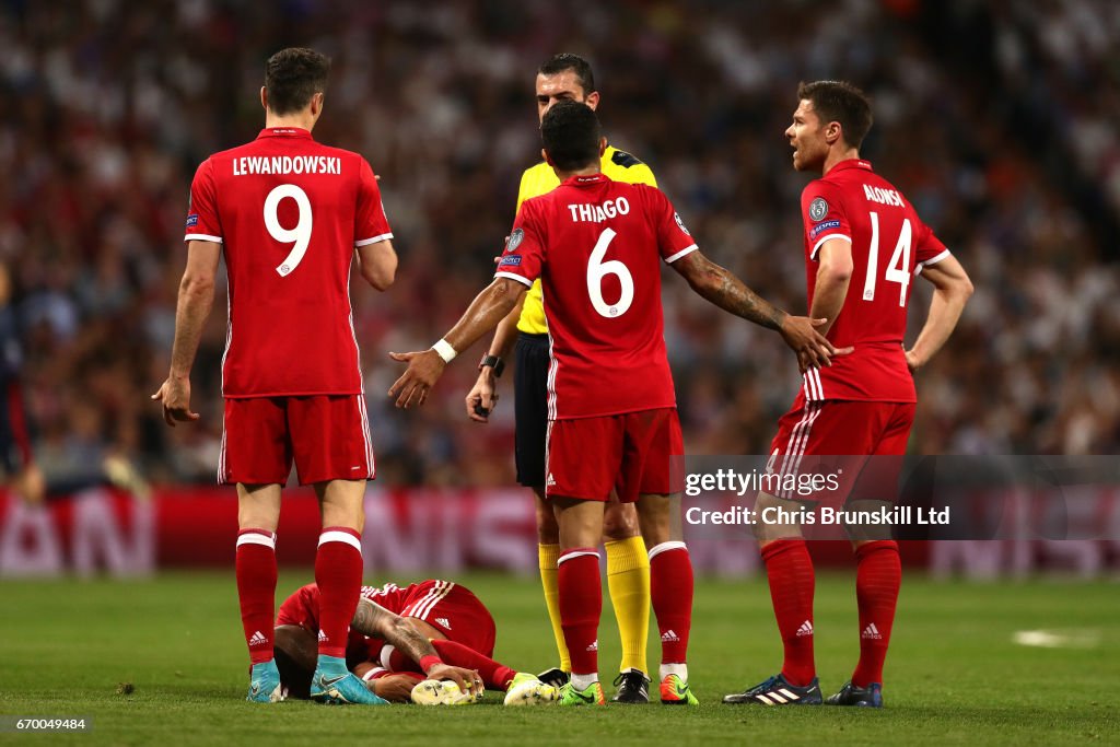 Real Madrid CF v FC Bayern Muenchen - UEFA Champions League Quarter Final: Second Leg