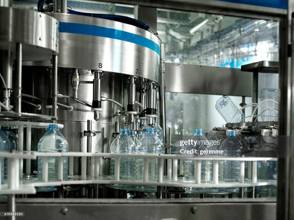 Agua fábrica de embotellado