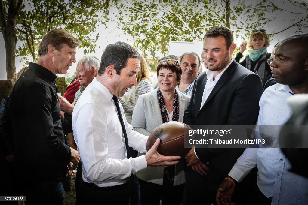 French Presidential Candidate Benoit Hamon Visits A Farm