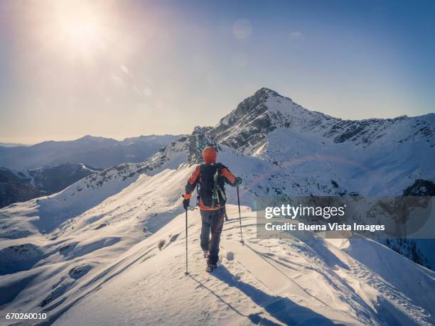 climber on a snowy slope - monte rosa fotografías e imágenes de stock