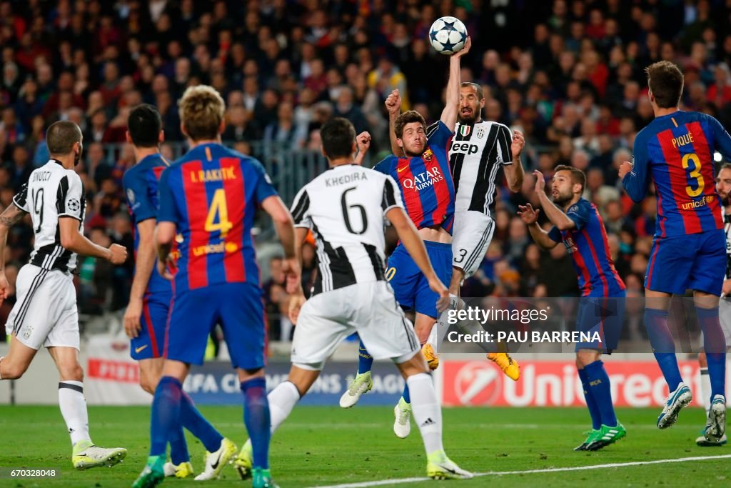 TOPSHOT-FBL-EUR-C1-BARCELONA-JUVENTUS