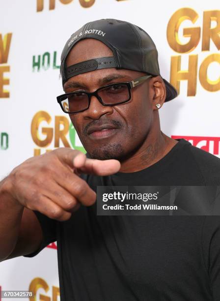 Solo Rapper 11 Shawn Fonteno Stock Photos, High-Res Pictures, and Images - Getty Images