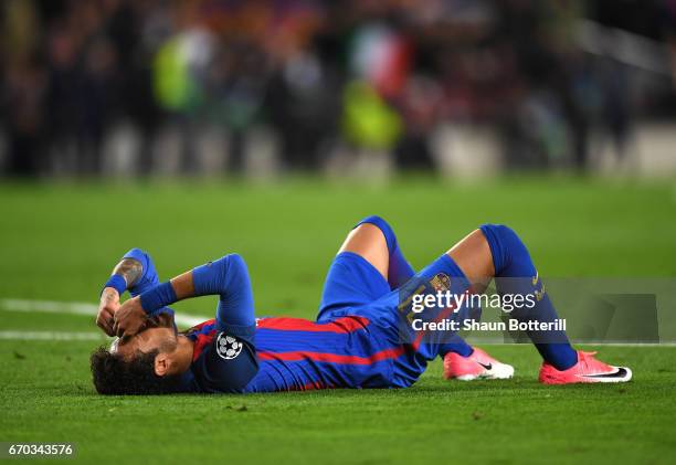 Neymar of Barcelona is dejected after the UEFA Champions League Quarter Final second leg match between FC Barcelona and Juventus at Camp Nou on April...