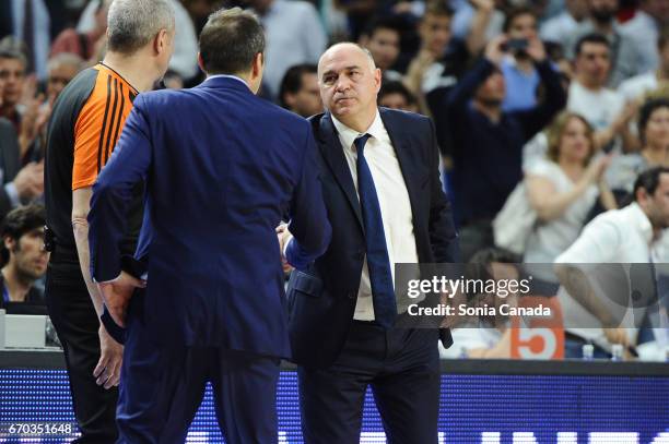 Pablo Laso, coach of Real Madrid and David Blatt, coach of Darussafaka Dogus Istanbul during the 2016/2017 Turkish Airlines Euroleague Play Off Leg...