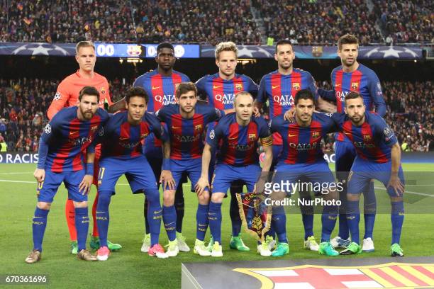Barcelona team poses in order to be photographed before the Uefa Champions League quarter finals football match BARCELONA - JUVENTUS on at the Camp...