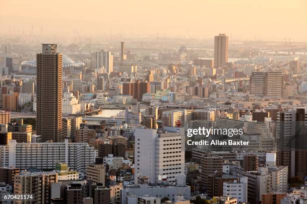 elevated view of the minato ward of osaka - stadt osaka stock-fotos und bilder