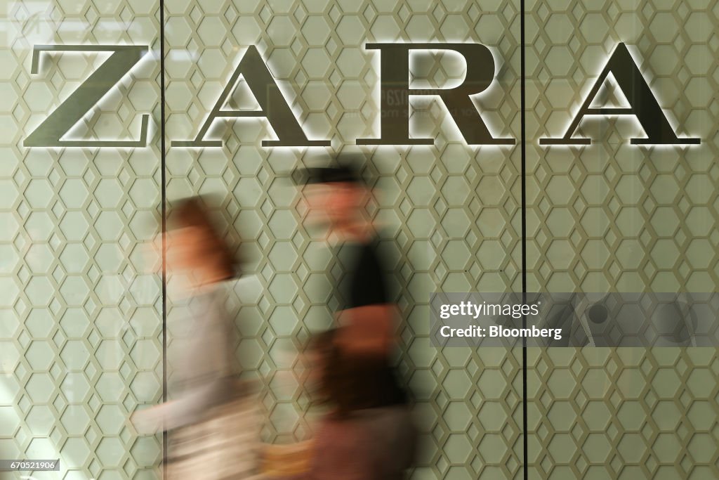 Images Of Commuters, Retail And The Sydney Skyline