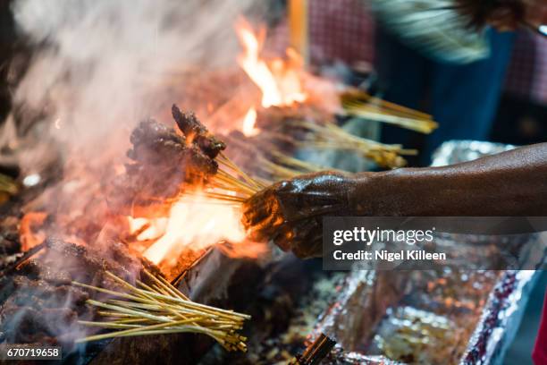 singapore street food - singapore night stock pictures, royalty-free photos & images