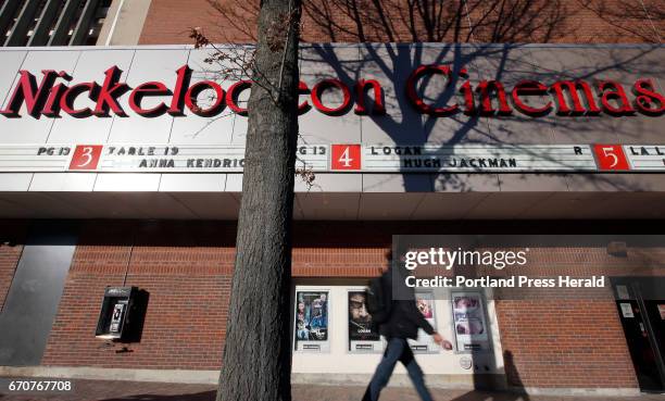 Nickelodeon R33 13.950 Nickelodeon Cinema Stock Photos, High-Res Pictures, and Images ...