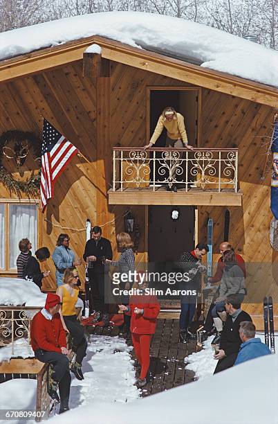 The apres ski in Vail, Colorado, March 1964.