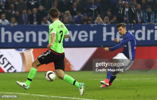 Leon Goretzka of FC Schalke 04 scores their first goal during the UEFA Europa League quarter final second leg match between FC Schalke 04 and Ajax...
