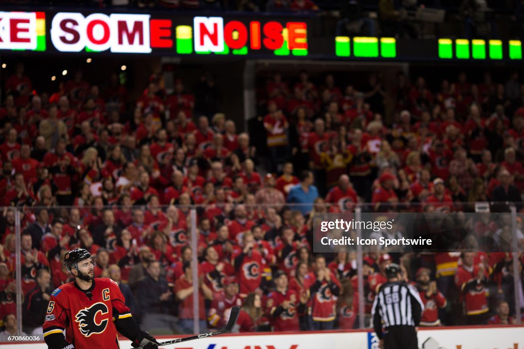 NHL: APR 19 Round 1 Game 4 - Ducks at Flames