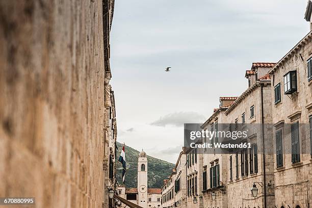croatia, dubrovnik, facades in the old town - dubrovnik old town stock pictures, royalty-free photos & images