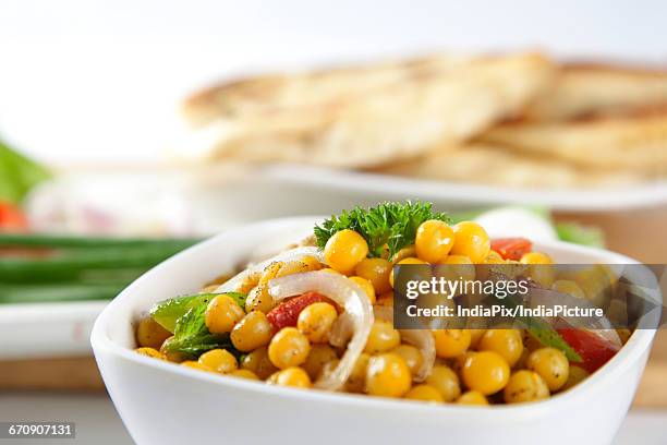 Dried Yellow Peas Chaat With Pan Cooked Bread Indian Food, Stock-Foto