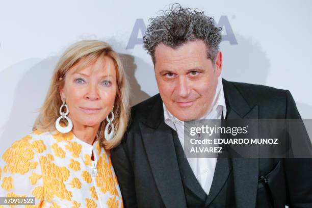Honoree Linda Lloyd Lambert and fashion designer Issac Mizrahi attend the American Society for the Prevention of Cruelty to Animals 20th Annual Bergh...