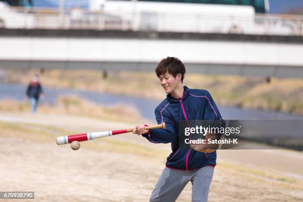 Bat Break 7,412 Baseball Bat Break Stock Photos, High-Res Pictures, and Images ...