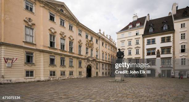 judenplatz in vienna - gotthold ephraim lessing lessing stock pictures, royalty-free photos & images