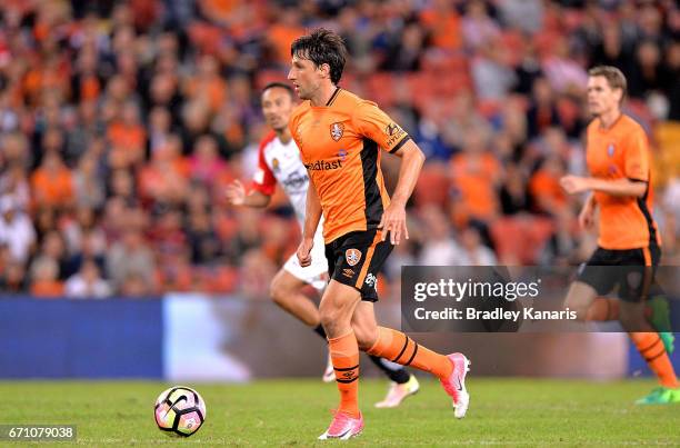 Thomas Broich of the Roar in action during the A-League Elimination Final match between the Brisbane Roar and the Western Sydney Wanderers at Suncorp...