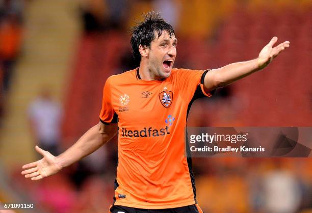 Thomas Broich of the Roar appeals to the referee for a penalty during the A-League Elimination Final match between the Brisbane Roar and the Western...