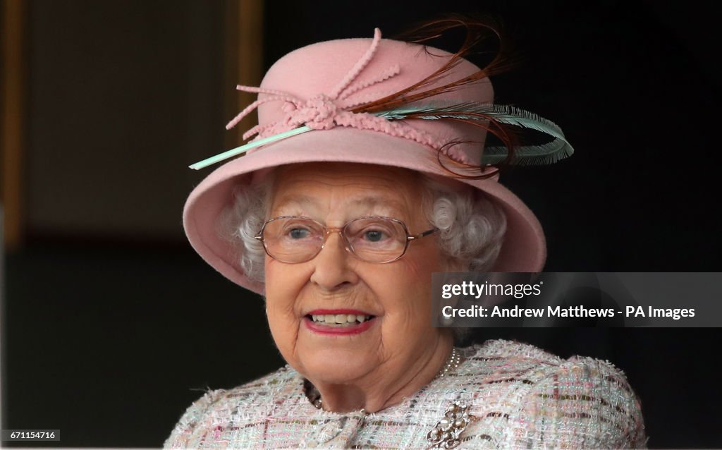 Queen attends Newbury Racecourse